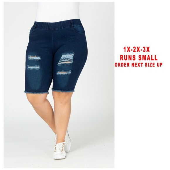 Plus-size distressed Pull-on Jegging Bermudas shorts NWT - Picture 1 of 3